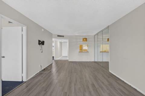 4501 NE 21st Avenue #208, Fort Lauderdale FL - photo 6 of 10