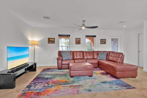 611 SE Harborview Drive, Port St. Lucie FL - photo 11 of 87