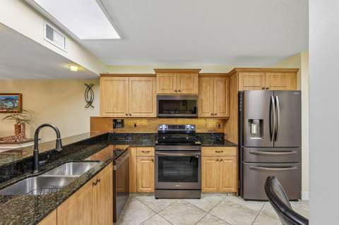 1330 NW 123rd Avenue, Pembroke Pines FL - photo 15 of 50