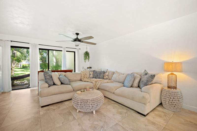 2 bedroom Townhouse at 3407 Cherry Garden Circle #151, Hills Of Inverrary Tract, Lauderhill — photo 5
