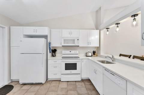 5861 Sunswept Lane #B, Boynton Beach FL - photo 7 of 26