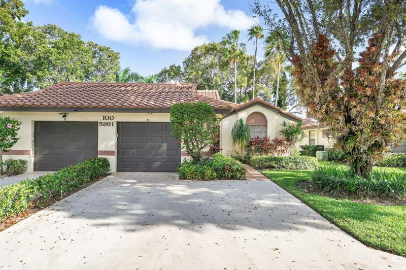 3 bedroom Villa at 5861 Sunswept Lane #B, Palm Chase Lakes Condo, Boynton Beach — photo 2