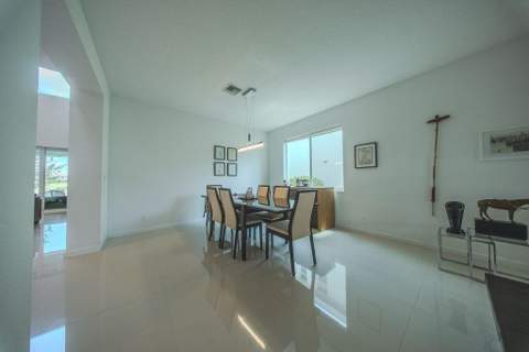 163 Bella Vista Way, Royal Palm Beach FL - photo 6 of 39