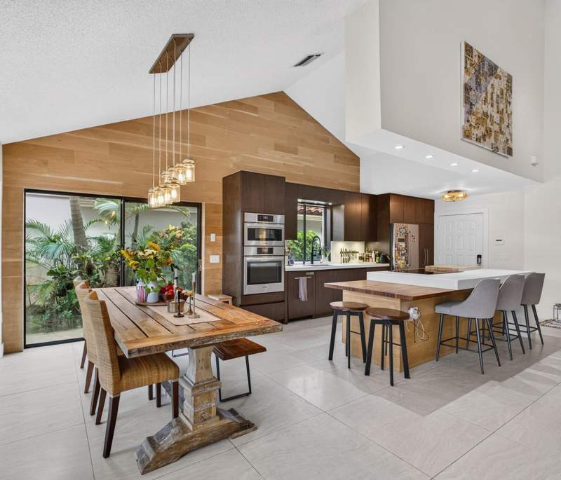 3 bedroom Single Family Residence at 2613 Mohawk Circle, Villas Of Bear Lakes Estates, West Palm Beach — photo 3