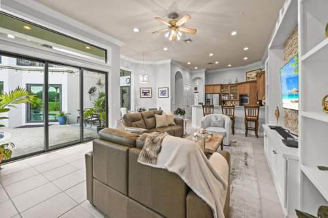 8729 Wellington View Drive, West Palm Beach FL - photo 21 of 61