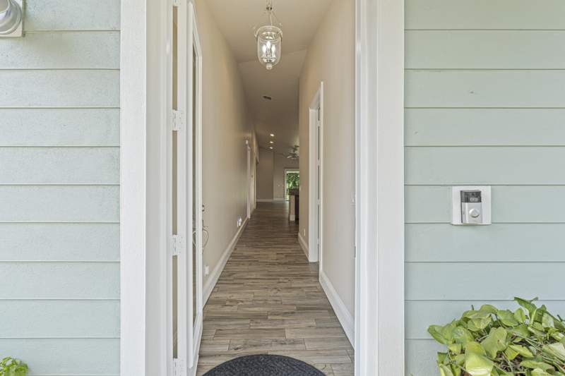 4 bedroom Single Family Residence at 1006 SW 34th Terrace, Palm City Amended, Palm City — photo 4