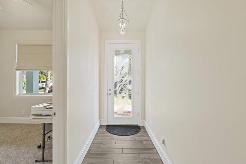 4 bedroom Single Family Residence at 1006 SW 34th Terrace, Palm City Amended, Palm City — photo 5