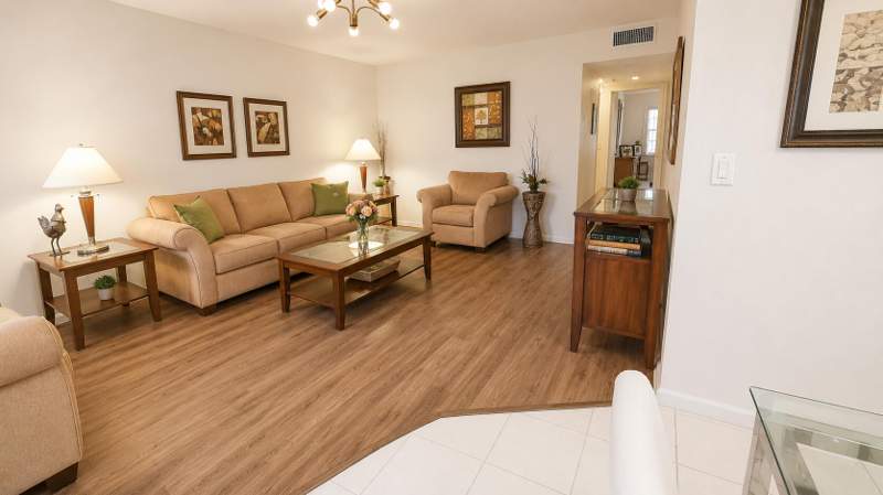 2 bedroom Condominium at 280 Suffolk G, Suffolk At Century Village Condo, Boca Raton — photo 2