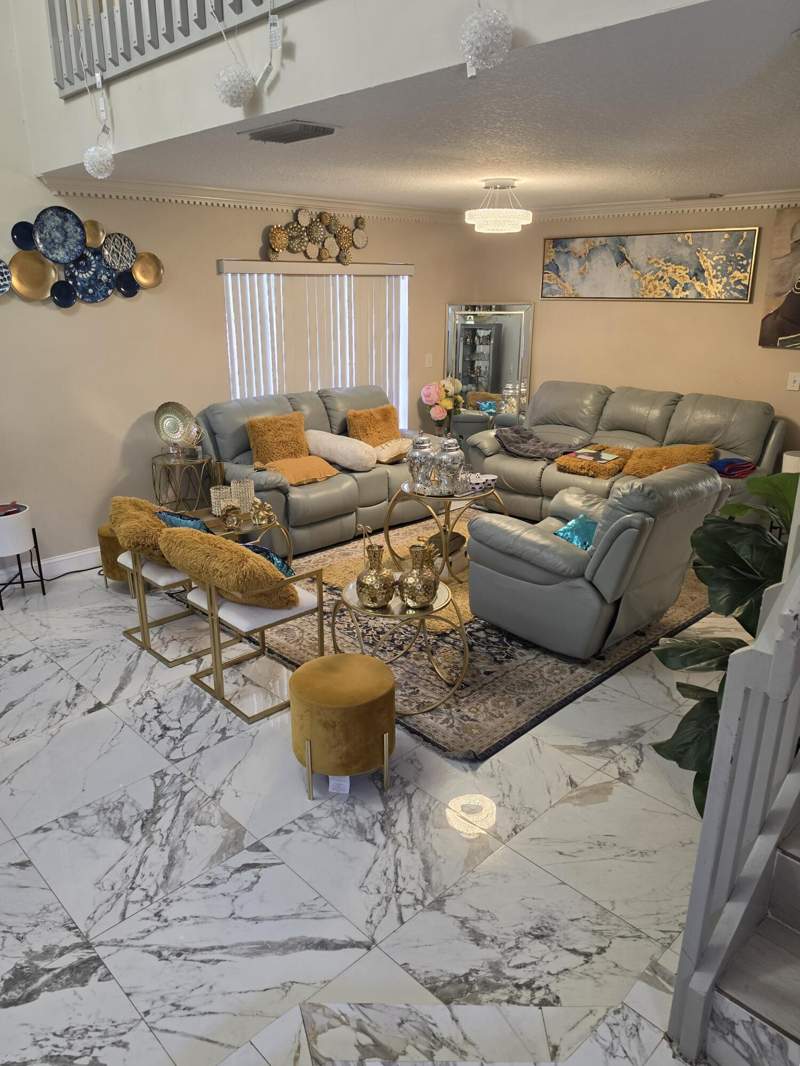 4 bedroom Single Family Residence at 5351 NW 41st Way, Winston Park Section Two-A, Coconut Creek — photo 2