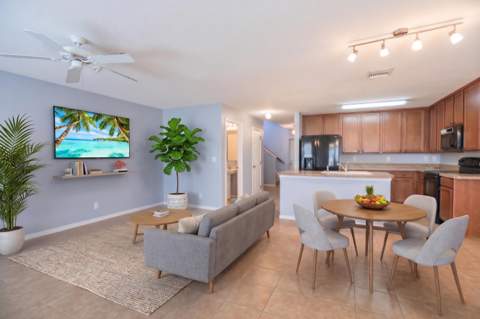 5064 NW Coventry Circle, Port St. Lucie FL - photo 6 of 37