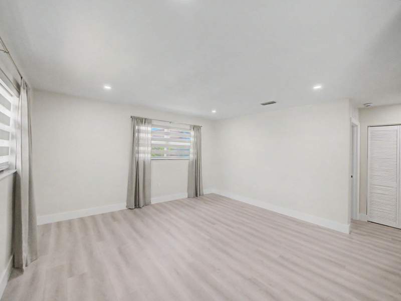 3 bedroom Single Family Residence at 9298 Birmingham Drive, Palm Beach Square Unit 1, Palm Beach Gardens — photo 5