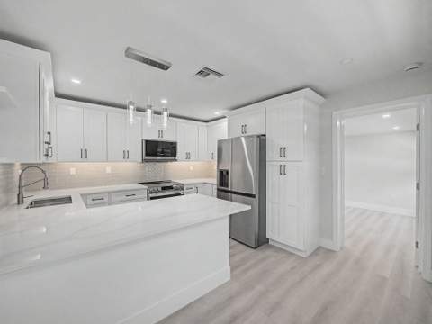 9298 Birmingham Drive, Palm Beach Gardens FL - photo 7 of 24