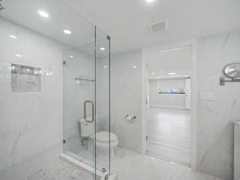 9298 Birmingham Drive, Palm Beach Gardens FL - photo 14 of 24