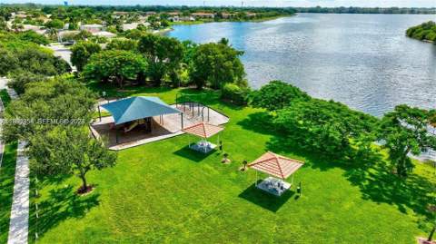 4271 SW 10th Court, Deerfield Beach FL - photo 19 of 27