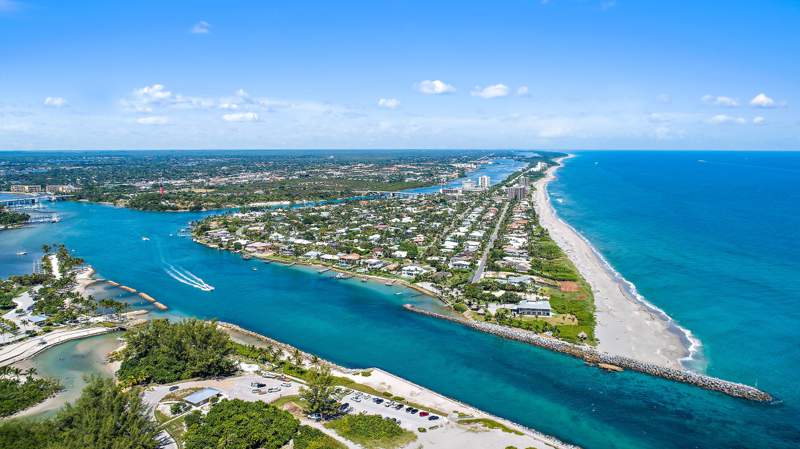 2 bedroom Condominium at 1300 S Highway A1a #523, Oceancrest Condo Apts, Jupiter — photo 3