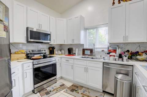 10245 SW 16th Court, Pembroke Pines FL - photo 9 of 22