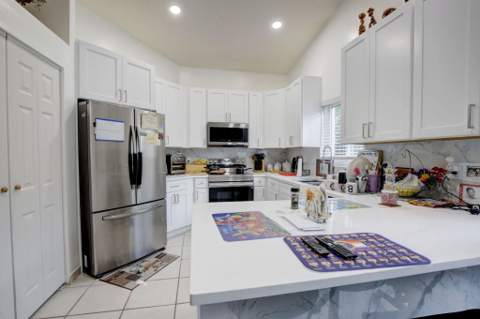 10245 SW 16th Court, Pembroke Pines FL - photo 8 of 22