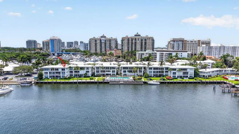 2 bedroom Stock Cooperative at 2727 Yacht Club Boulevard #1b, Sunrise Bay Club Co-Op, Fort Lauderdale — photo 3