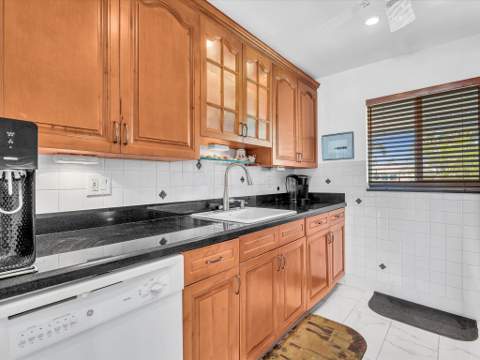 2017 SW Golf Lane #109, Boynton Beach FL - photo 13 of 80