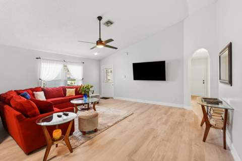 12445 SW 7th Place, Davie FL - photo 8 of 42