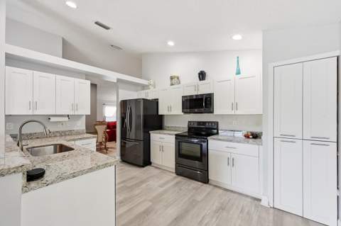 12445 SW 7th Place, Davie FL - photo 11 of 42