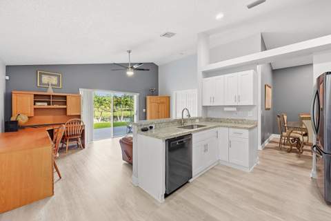 12445 SW 7th Place, Davie FL - photo 12 of 42