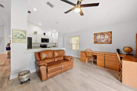 12445 SW 7th Place, Davie FL - photo 14 of 42