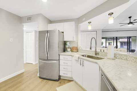 11 Vía De Casas Sur, Boynton Beach FL - photo 12 of 34