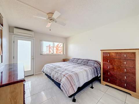 1050 SW 11th Street #L2, Hallandale Beach FL - photo 13 of 19