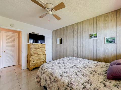 1050 SW 11th Street #L2, Hallandale Beach FL - photo 16 of 19