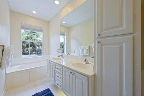 435 Capistrano Drive, Palm Beach Gardens FL - photo 15 of 32
