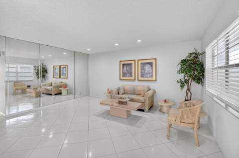 955 Normandy Trail, Delray Beach FL - photo 7 of 29