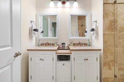 2070 NE 63rd Street, Fort Lauderdale FL - photo 17 of 38