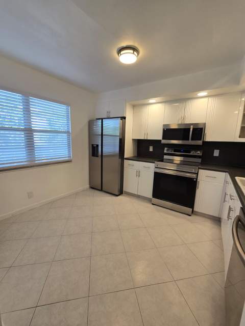 3301 Aruba Way #K2, Coconut Creek FL - photo 10 of 36