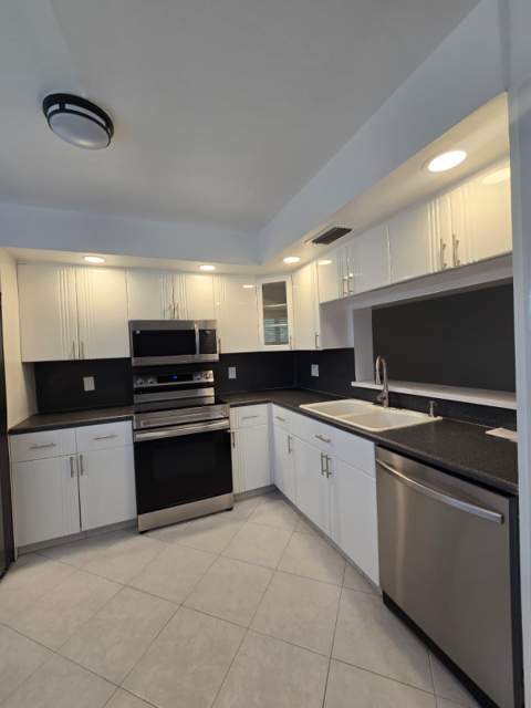 3301 Aruba Way #K2, Coconut Creek FL - photo 11 of 36