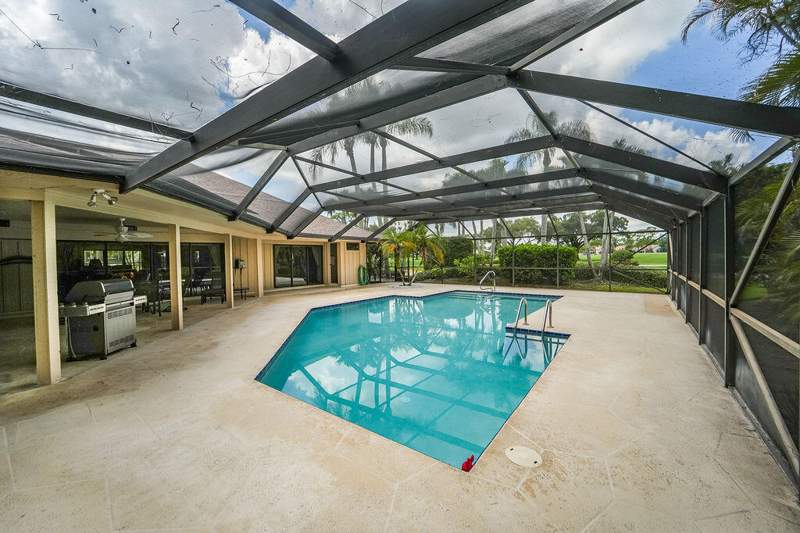 3 bedroom Single Family Residence at 6499 Brandon Street, Eastpointe Country Club , Palm Beach Gardens — photo 2