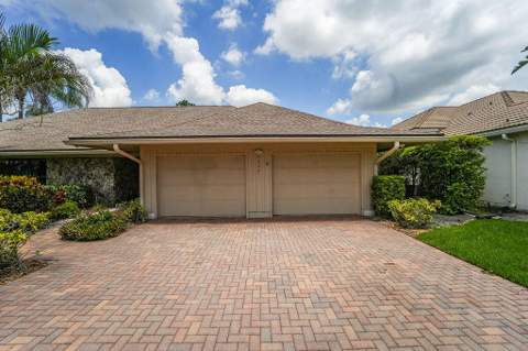 6499 Brandon Street, Palm Beach Gardens FL - photo 9 of 46