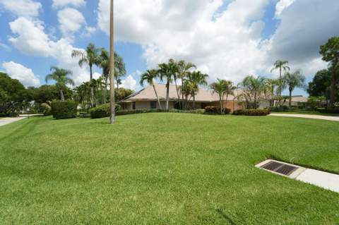 6499 Brandon Street, Palm Beach Gardens FL - photo 7 of 46