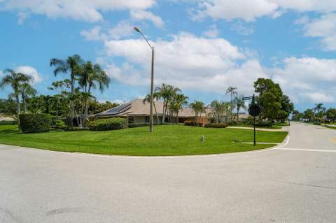 6499 Brandon Street, Palm Beach Gardens FL - photo 8 of 46