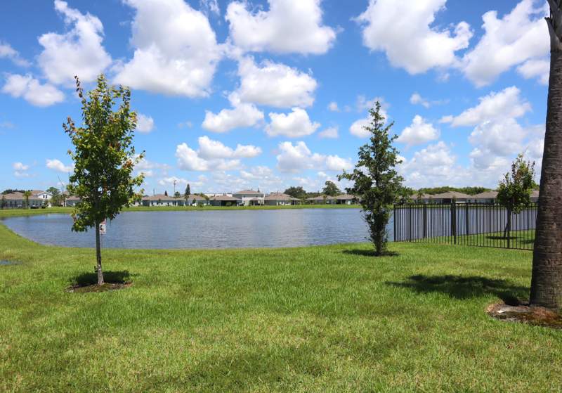 3 bedroom Single Family Residence at 517 Cherimoya Street, Avalon Crossing Phase II, Fort Pierce — photo 3