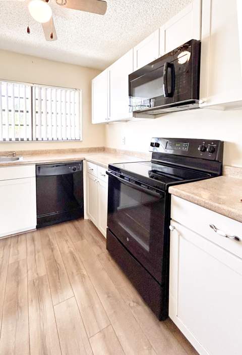 2241 SE Barrington Street, Port St. Lucie FL - photo 15 of 32