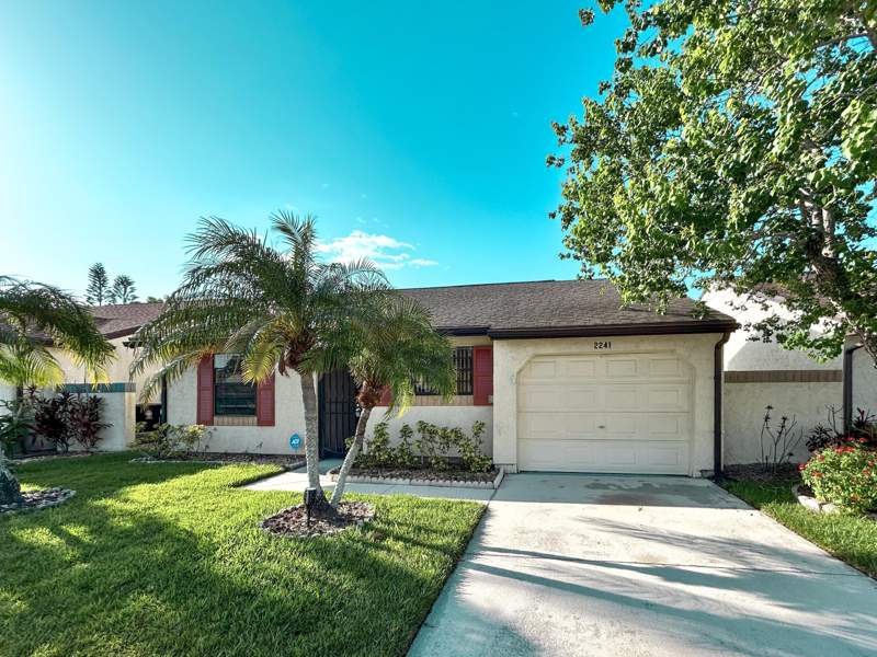 2 bedroom Single Family Residence at 2241 SE Barrington Street, PORT ST LUCIE SECTION 53 1ST REPLAT, Port St. Lucie — photo 2