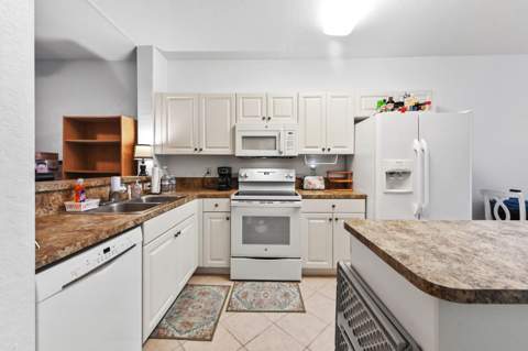 1941 Gardenia Court, Riviera Beach FL - photo 6 of 24