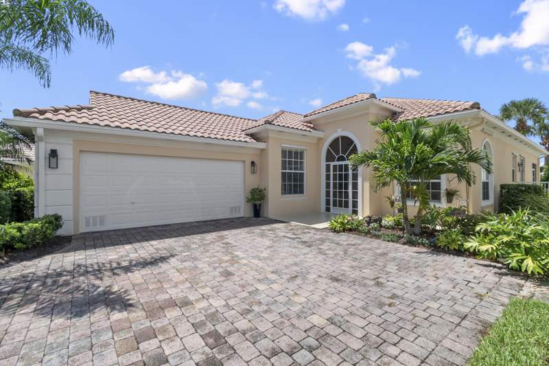 3 bedroom Single Family Residence at 8186 Laborie Lane, Villagewalk Of Wellington 3, Wellington — photo 2