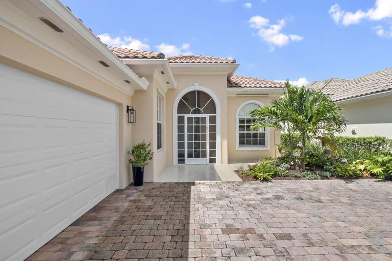 3 bedroom Single Family Residence at 8186 Laborie Lane, Villagewalk Of Wellington 3, Wellington — photo 3