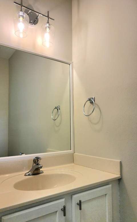 2124 Oakmont Drive, Riviera Beach FL - photo 10 of 25