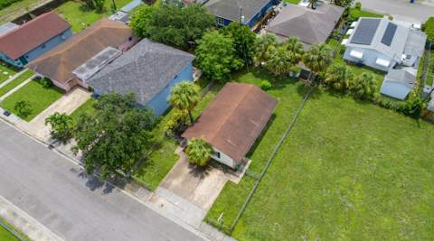 1525 W 17th Street, Riviera Beach FL - photo 20 of 21