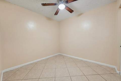 1525 W 17th Street, Riviera Beach FL - photo 17 of 21