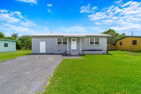 317 NW 14th Street, Belle Glade FL - photo 21 of 28