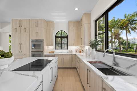 257 E Lakewood Road, West Palm Beach FL - photo 19 of 59
